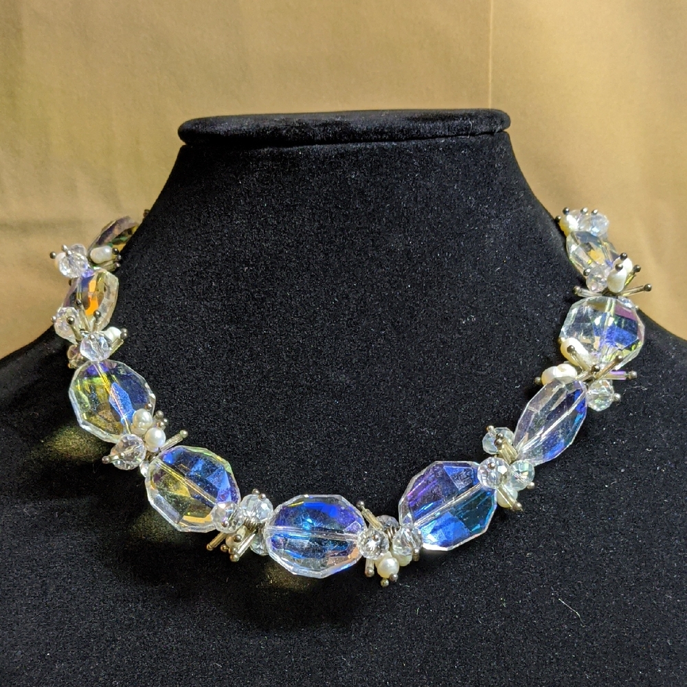 Vintage Aurora Borialis Beaded Necklace Lucite